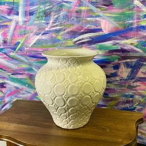 Cream vase